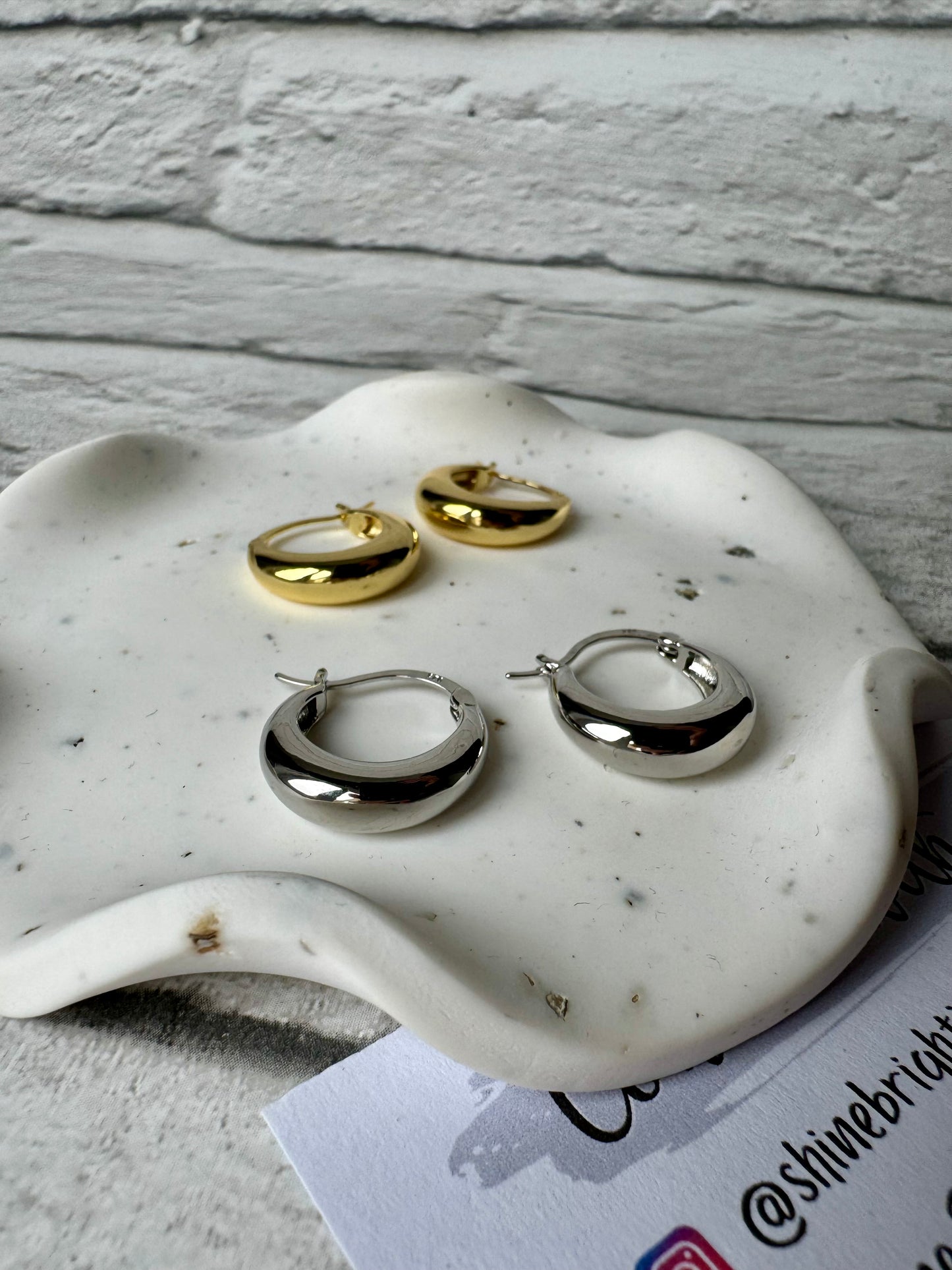 Chunky Hoop Earrings [Abigail]