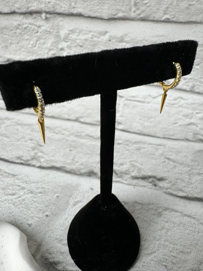 Spiked Huggies Earrings [Mila]